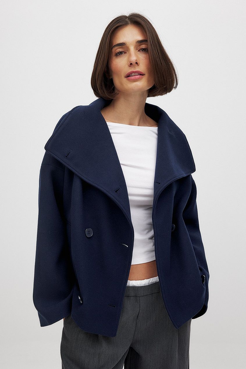 Aurelia – Elegant Coat for Cold Season Style