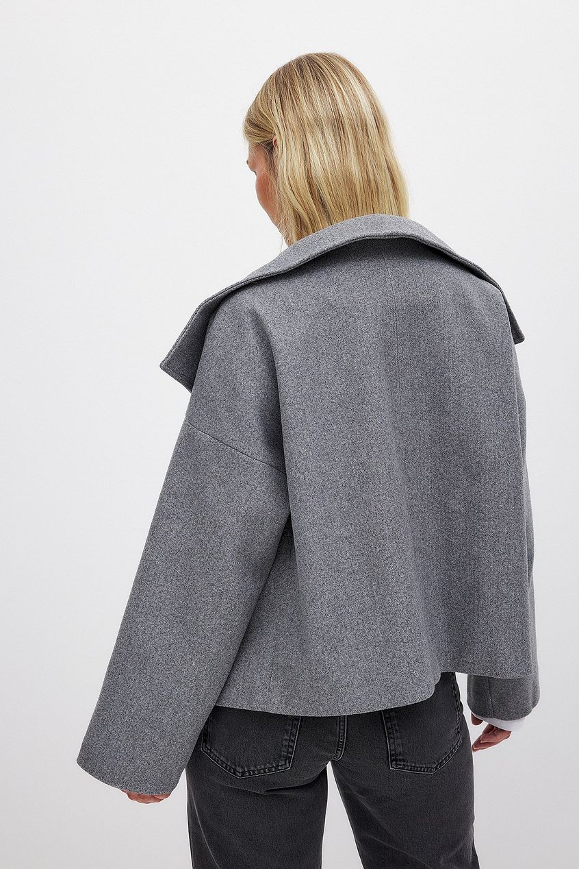 Aurelia – Elegant Coat for Cold Season Style