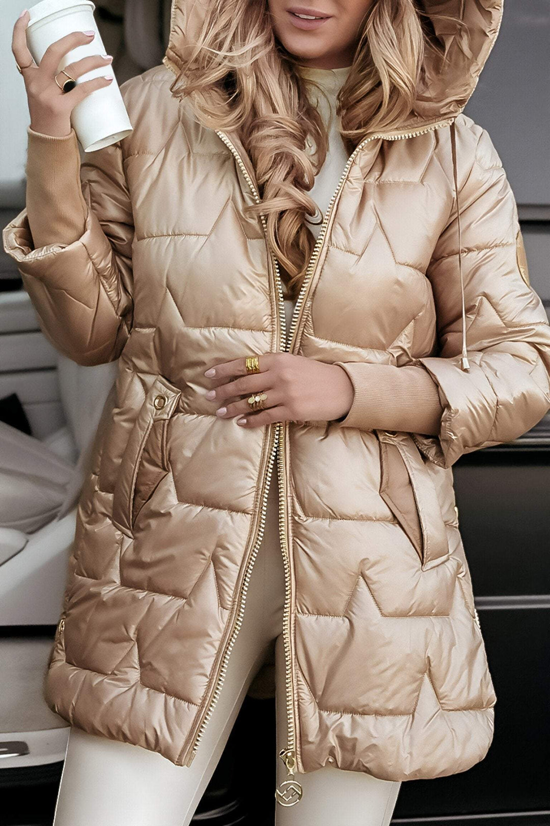 Elise – Women’s Puffer Jacket with Hooded Design