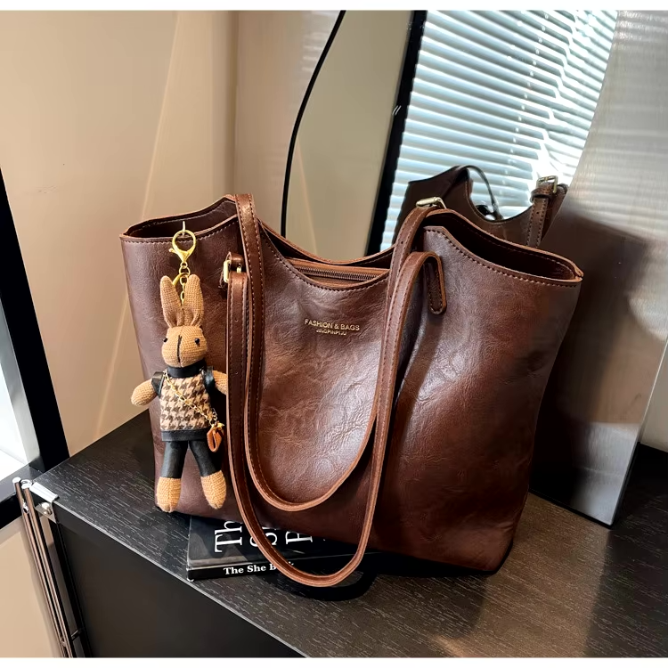 Cecilia - Rustic Edge Tote Bag
