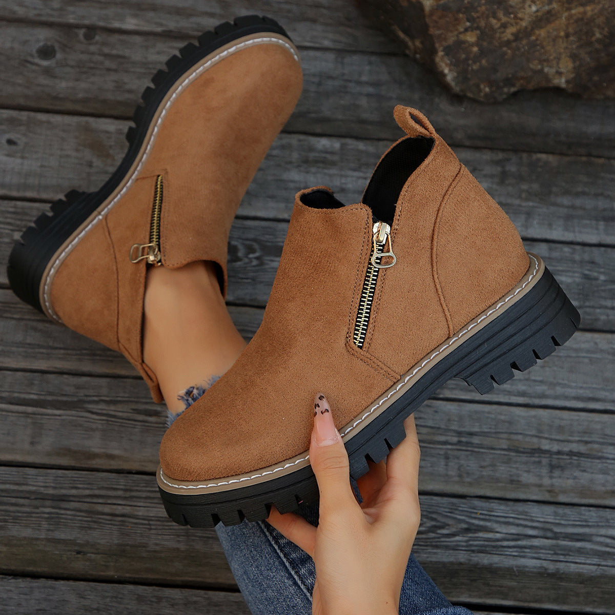 Madalena - Women’s Zip-Up Ankle Boots