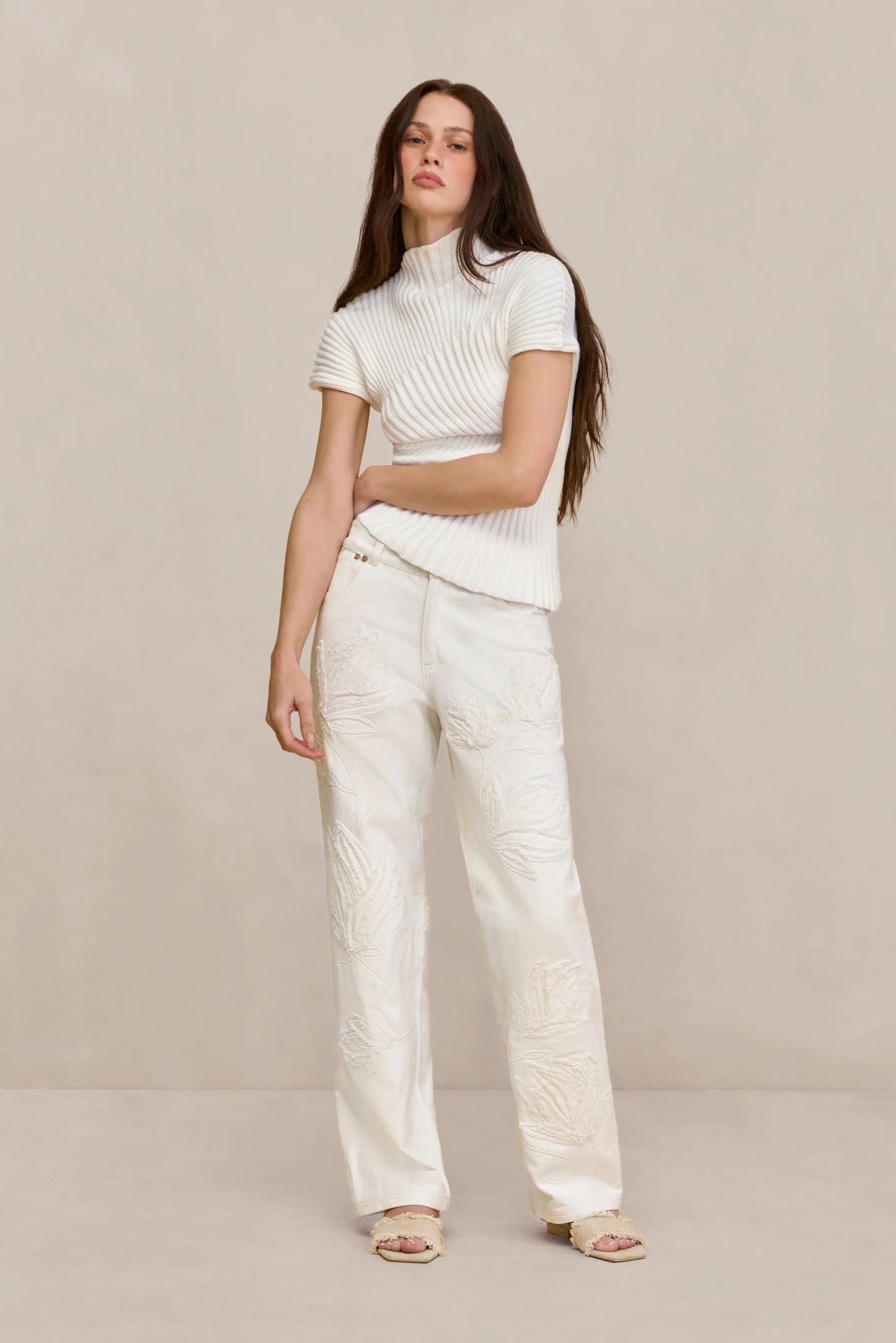 Najwa - Ribbed High Neck Top