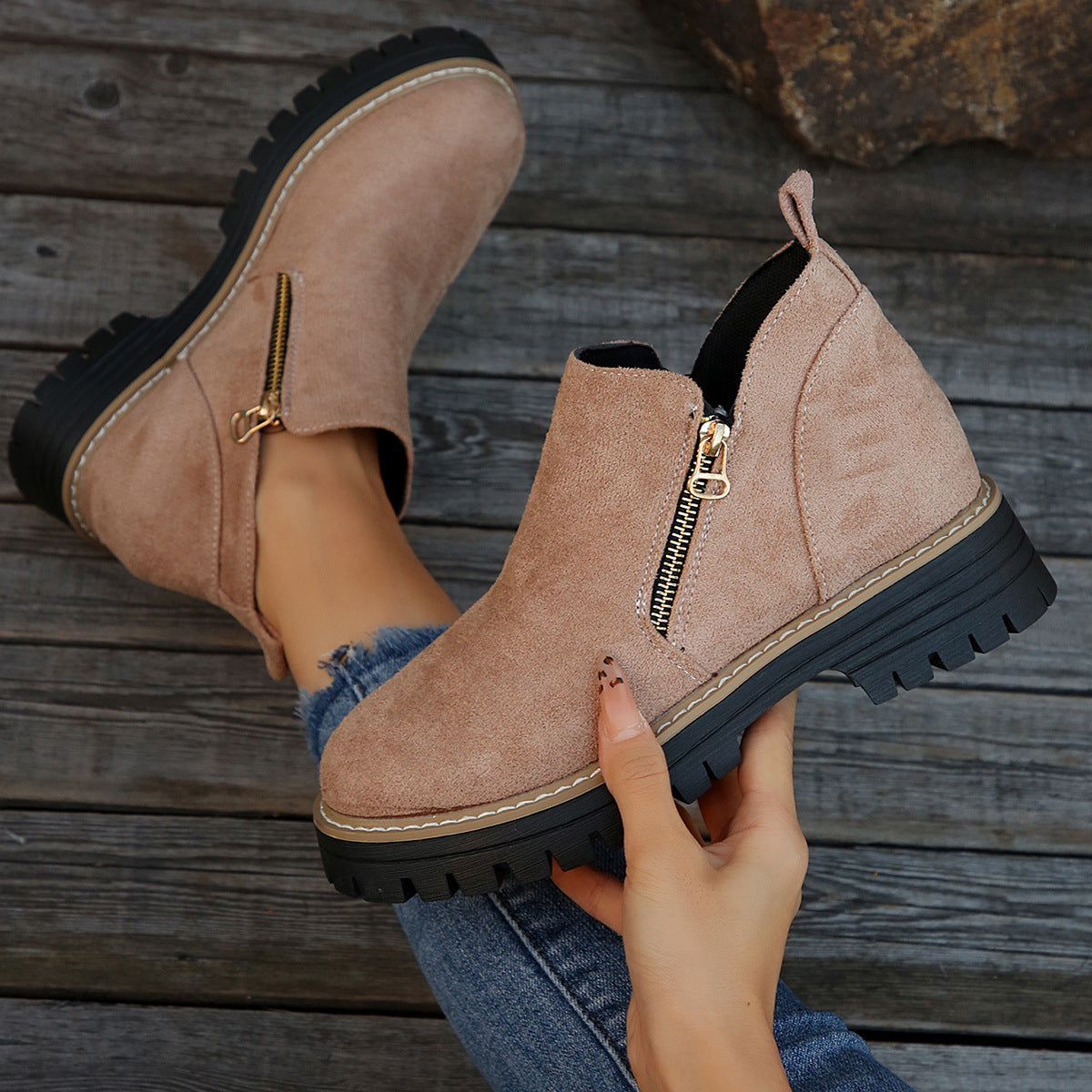 Madalena - Women’s Zip-Up Ankle Boots