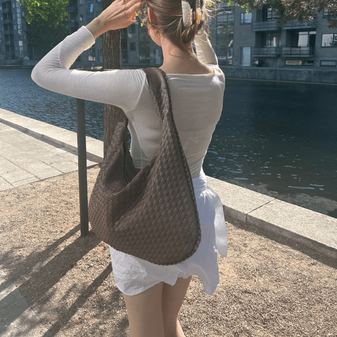 Bernaia - Elegant leather bag