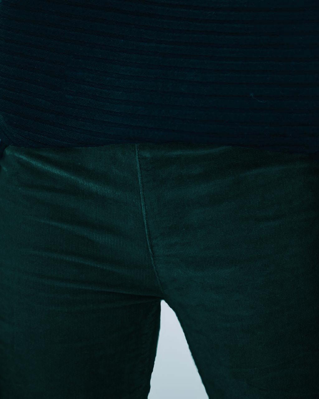 Ariyah - Flared Corduroy Trousers